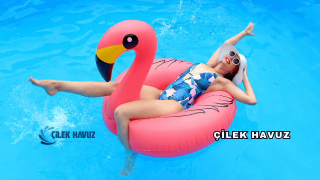 Çilek Havuz Hakkında